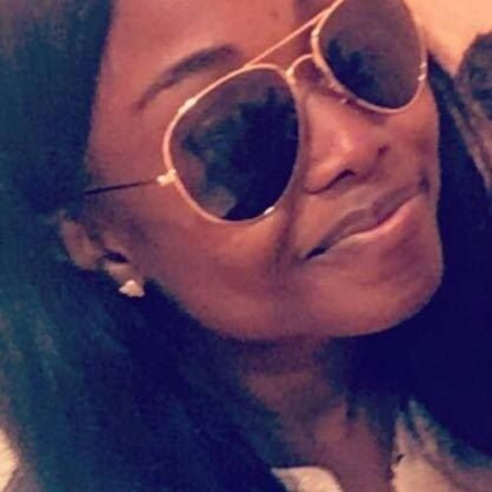 Meet your Posher, Seymone